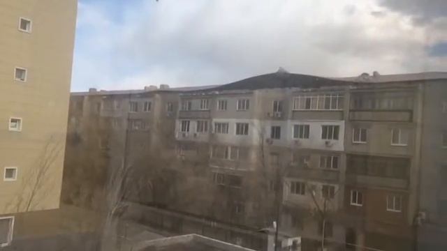 ШОК!ОТВАЛИЛАСЬ КРЫША!! смотреть онлайн