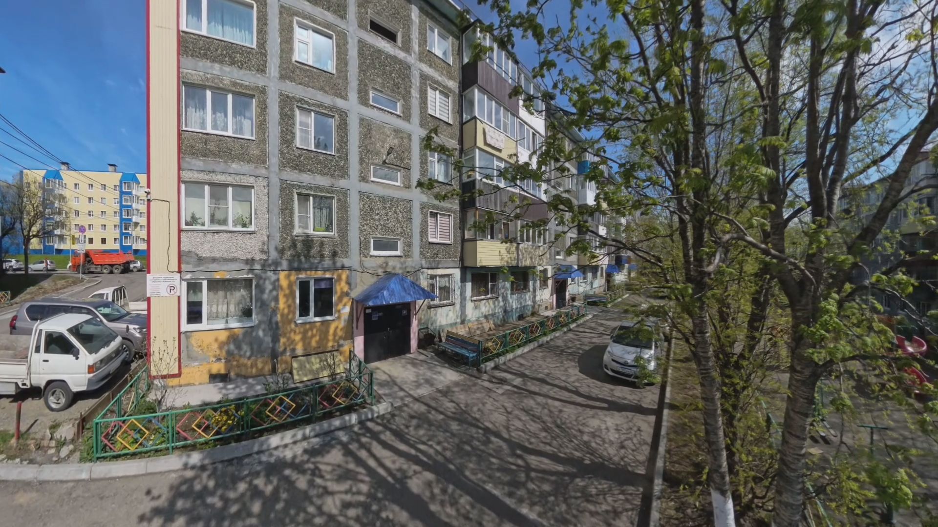 МАЛЫШКА ВЫПАЛА ИЗ ОКНА смотреть онлайн