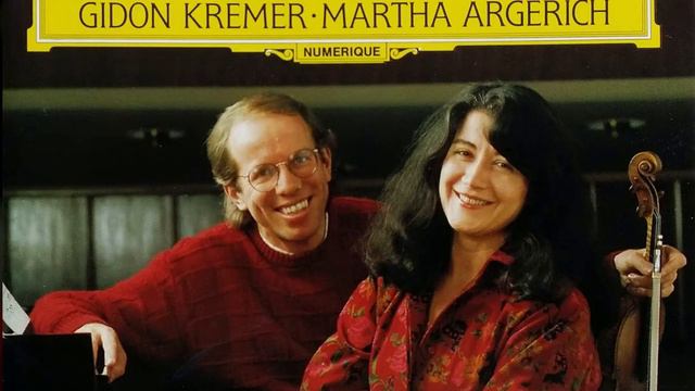 Schumann: Sonata for Violin and Piano in D minor, No. 2, Op. 121 - Gidon Kremer & Martha Argerich смотреть онлайн