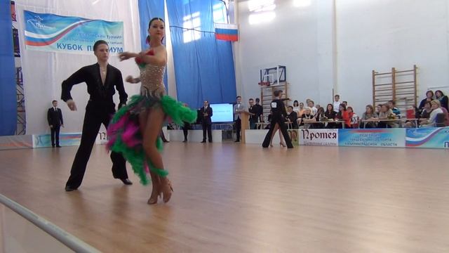 Танцуют юниоры Самба смотреть онлайн