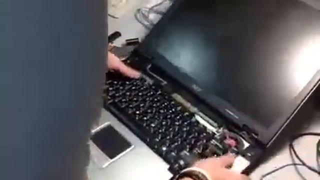 Залили ноутбук смотреть онлайн