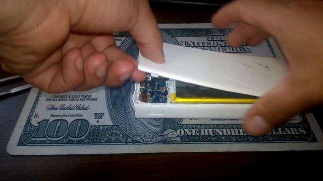 XIAOMI powerbank 20000mAh disassembly / Как разобрать повербанк Xioami смотреть онлайн
