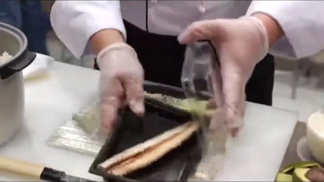 Fujimama - мастер-класс повара сушиста Романа смотреть онлайн