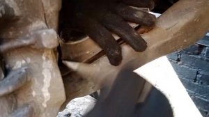 VW LT  Снятие передний рессоры.