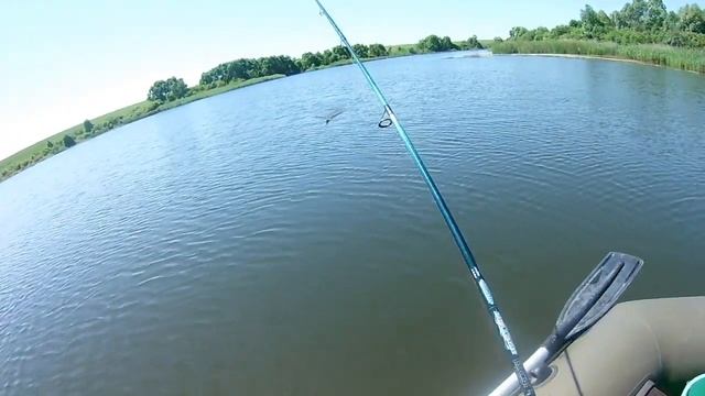 Июнь-на рыбалку плюнь? Воблеры,которые ловят щуку в жару. смотреть онлайн