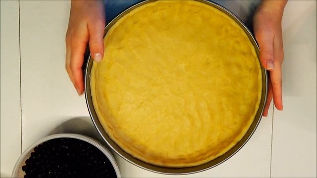 Как приготовить НЕЖНЫЙ ЧЕРНИЧНЫЙ ПИРОГ смотреть онлайн