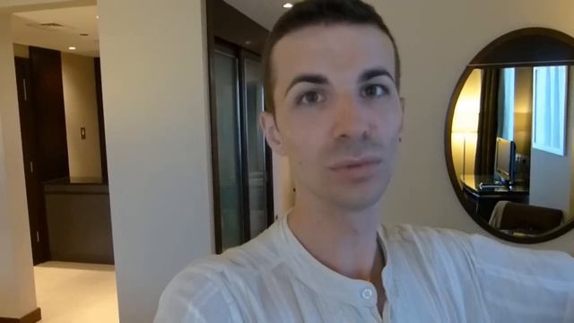 Vlog Dubai: La mia Camera nel 2° Hotel più alto al Mondo смотреть онлайн