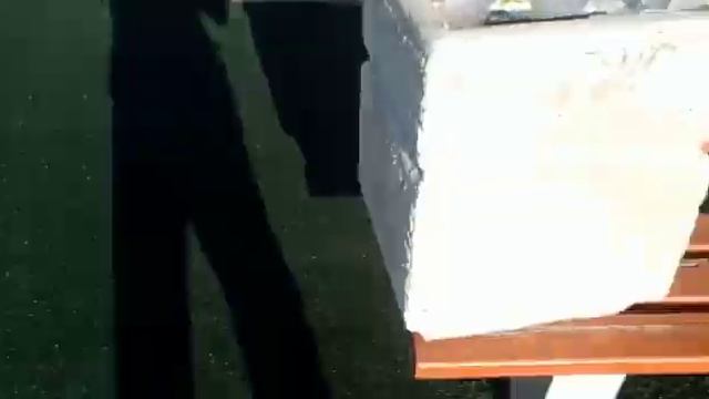 Устройство покрытия из резиновой крошки на детской площадке. смотреть онлайн