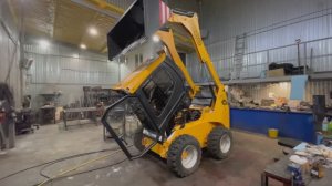 Наше первое знакомство с муравьем. Обзор минипогрузчика ANT 1000