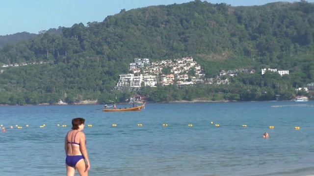На пляже Патонга. Пхукет. 23.12.2022. On Patong beach. Phuket. 23.12.2022 смотреть онлайн