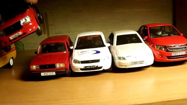 Масштабная модель ВАЗ 2111 (AUTOTIME)