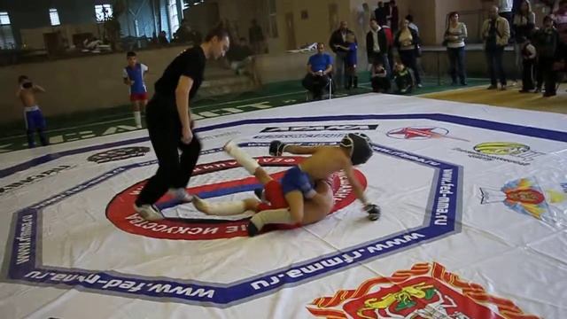 Чичков Дмитрий ММА г.Сергиев Посад 01.09.2013 смотреть онлайн