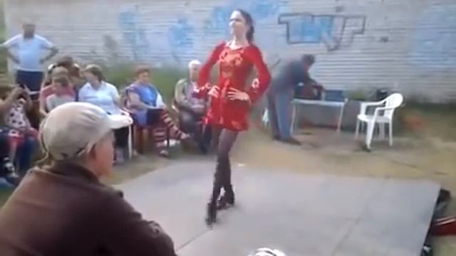 Ирландский степ у дачного магазинчика смотреть онлайн