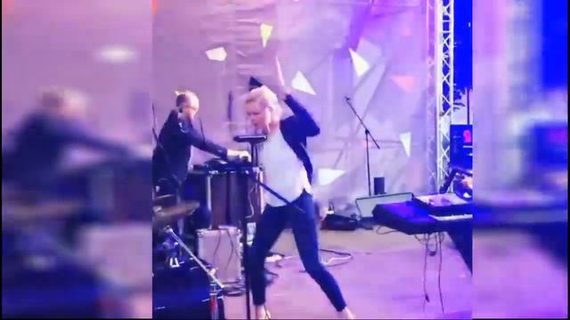 Алиса Вокс в ударе , 25.6.2016 смотреть онлайн