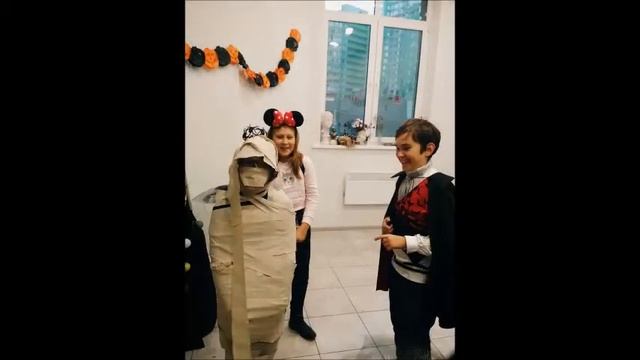 я рисую ту страну, где улыбки каждый день, где почти всегда весна, где у всех очень добрые глаза смотреть онлайн