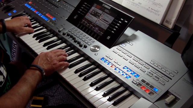 Call Me (Cover) - Yamaha Tyros 5 смотреть онлайн