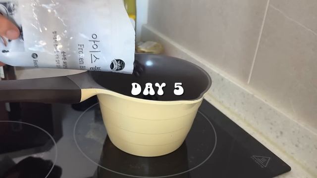 vlog | 시험공부하다 머리 자르고 과제하다 진짜 우는 혼돈의 중간고사 브이로그, 그리고 치맥으로 마무리하는 대학생의 일상 смотреть онлайн