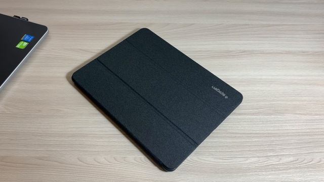 Распаковка и краткий обзор чехла Spigen Urban Fit для iPad 10.2" (2019/2020/2021) смотреть онлайн