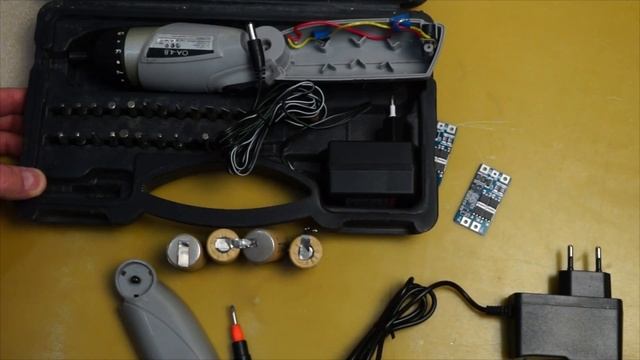Распаковка и тесты дешевого зарядного устройства для Li-Ion сборки 2S смотреть онлайн