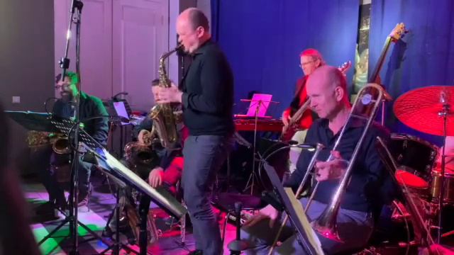 Mihal Skulski Killer Solo on Something Loose SD 480p смотреть онлайн