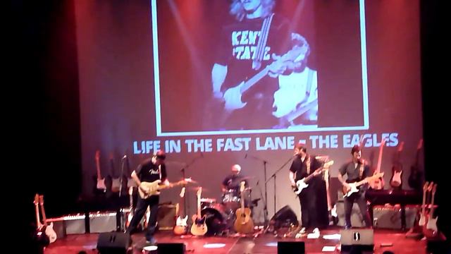 Fender Roadshow 2014 - A Stratocaster Medley смотреть онлайн