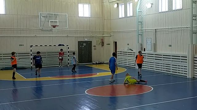 Обзор пятьдесят третьей игры. Победа 18:1. 3 гола и 3 голевые передачи. Продолж. игры - 40 минут. смотреть онлайн