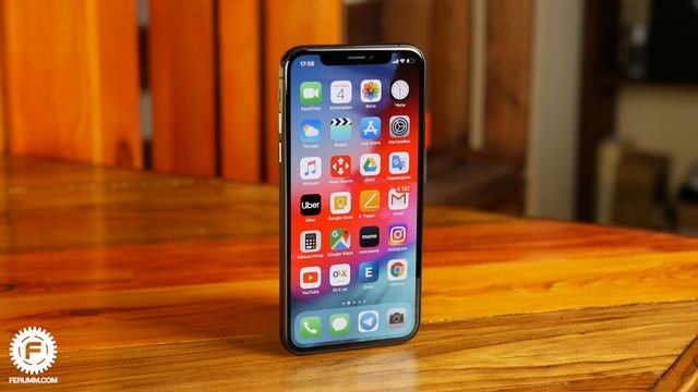Опыт использования Apple iPhone 11 Pro - вроде и крутой смартфон, а не цепляет, зараза... смотреть онлайн