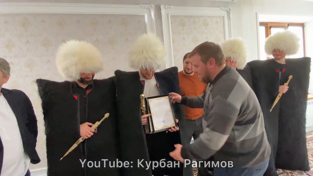 Американцу Кайлу Снайдеру подарили землю в Дагестане / Snyder in Russia смотреть онлайн