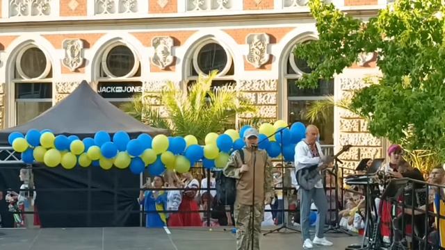 Встреть меня любимая на вокзале. Стих читает Евгений. смотреть онлайн