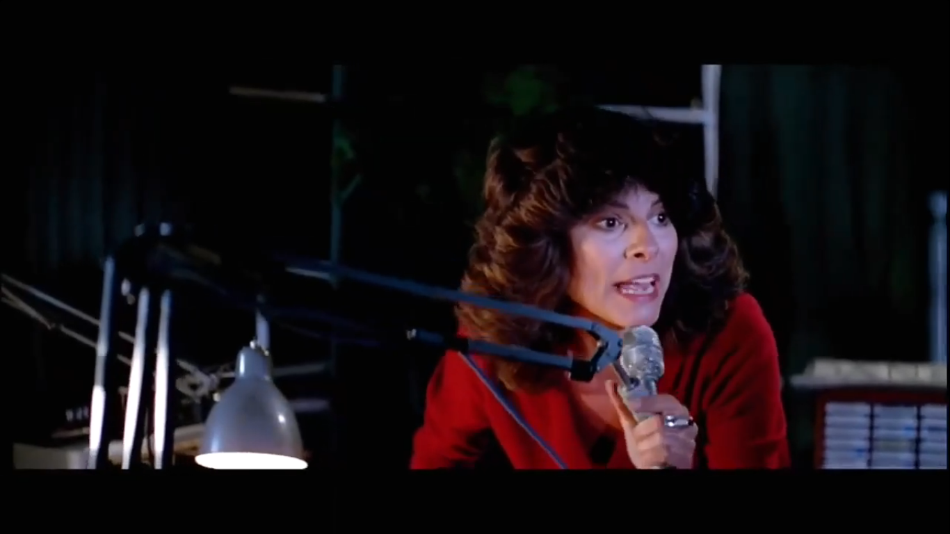 Туман (Эдриенн Барбо, Джейми Ли Кертис) - трейлер смотреть онлайн