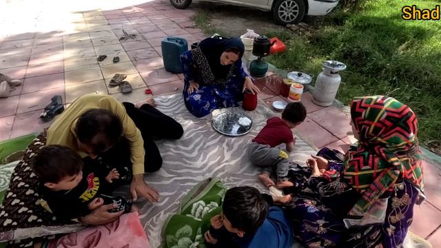 Nomadic Lifestyle: The Journey Of A Nomadic Family To The Sea And Back Home