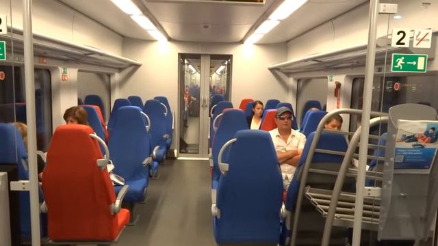 Внутри электрички Ласточка смотреть онлайн