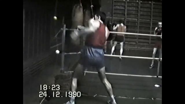 Школа бокса Исаева Н.П. Работа на точность и хлесткость. На видео МСМК Ганеев Т смотреть онлайн