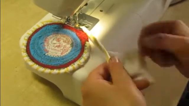 Как сшить коврик из лоскутков . смотреть онлайн