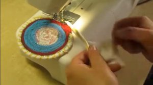 Как сшить коврик из лоскутков .