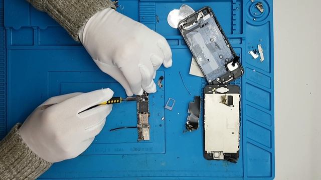 Убойный метод Как взломать iPhone от iCloud | РУШитель юмор,шутки,приколы смотреть онлайн