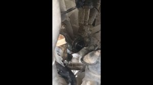 Замена сайлентблока кабины Рено Премиум 420 (Renault Premium 420 dCi) на месте