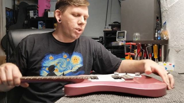 What does it mean to have a Parallel Tremolo Bridge? | Tips From The Tech смотреть онлайн