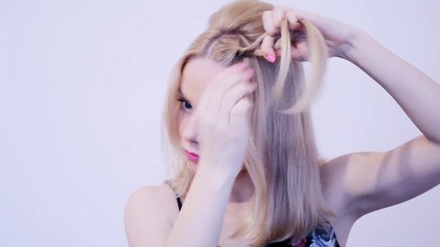 2 ПРИЧЕСКИ на КОРОТКИЕ ВОЛОСЫ смотреть онлайн