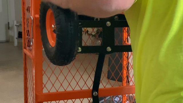 Тележка в подарок.