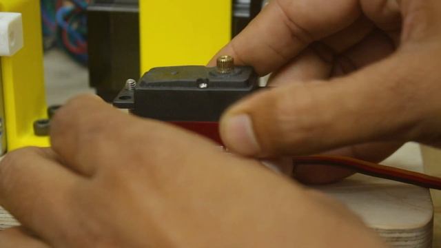 DIY Wire cutter Machine using Arduino смотреть онлайн