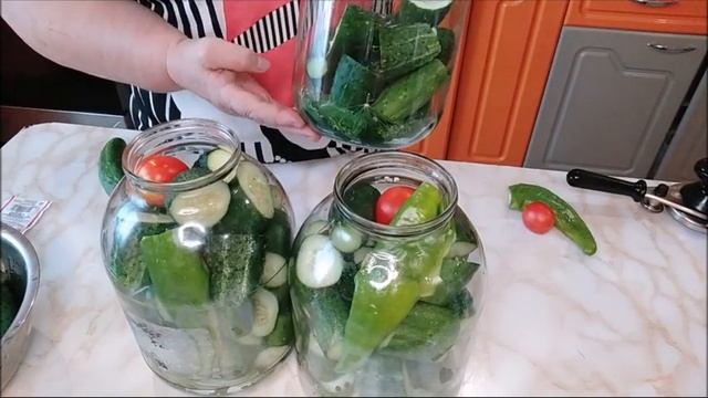 ПЕРЕРОСЛИ огурцы! Не отчаивайтесь! ДВА вкуснейших способа ЗАСОЛКИ НА ЗИМУ переросших огурцов! смотреть онлайн