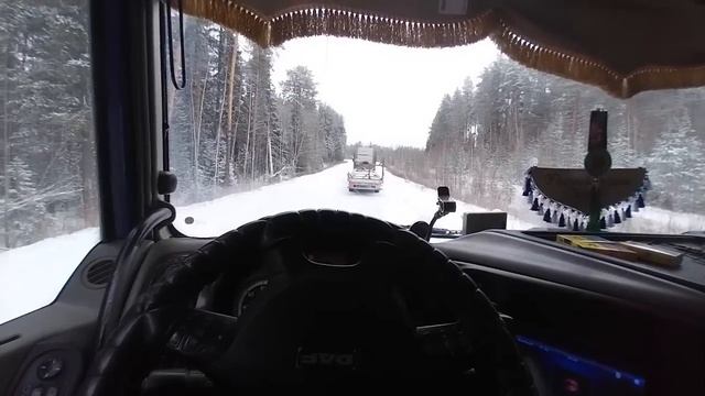 Осенние Зимние движения начались! Стоим в пробках, висим в подъёмы! смотреть онлайн