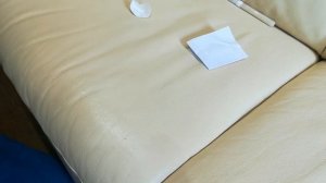 Как с помощью маркера отреставрировать царапины на кожаной мебели