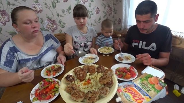 мукбанг макароны с котлетами смотреть онлайн