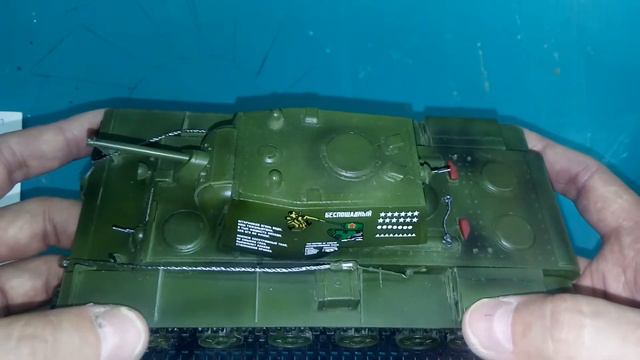 Видеоурок 16. История в стендовых моделях. Советский танк КВ - 1. смотреть онлайн
