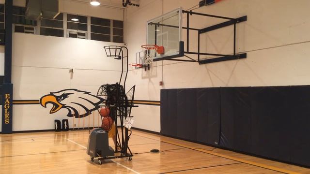 Dr. Dish Basketball Shooting Machine Set Up and Take Down смотреть онлайн