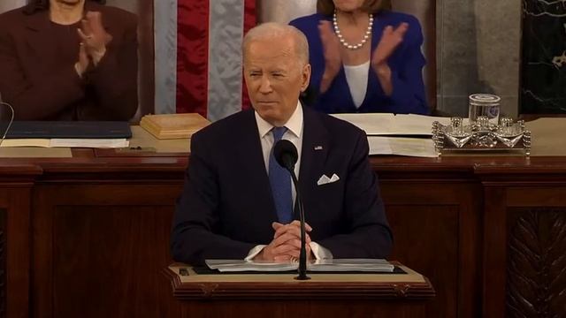 Biden: 'You Can't Build A Wall High Enough To Keep Out A Vaccine' смотреть онлайн