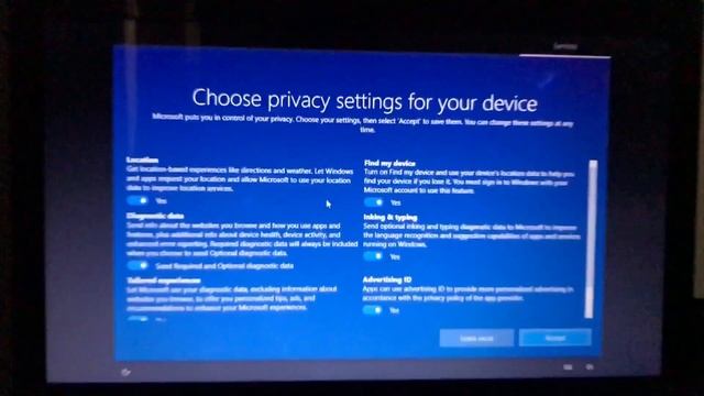 How To Update Any PC To Windows 10 (WITHOUT DELETING ANY DATA) | 2011 Acer Aspire Laptop смотреть онлайн