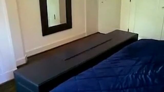 Выдвижная плазменная панель в спальне... смотреть онлайн